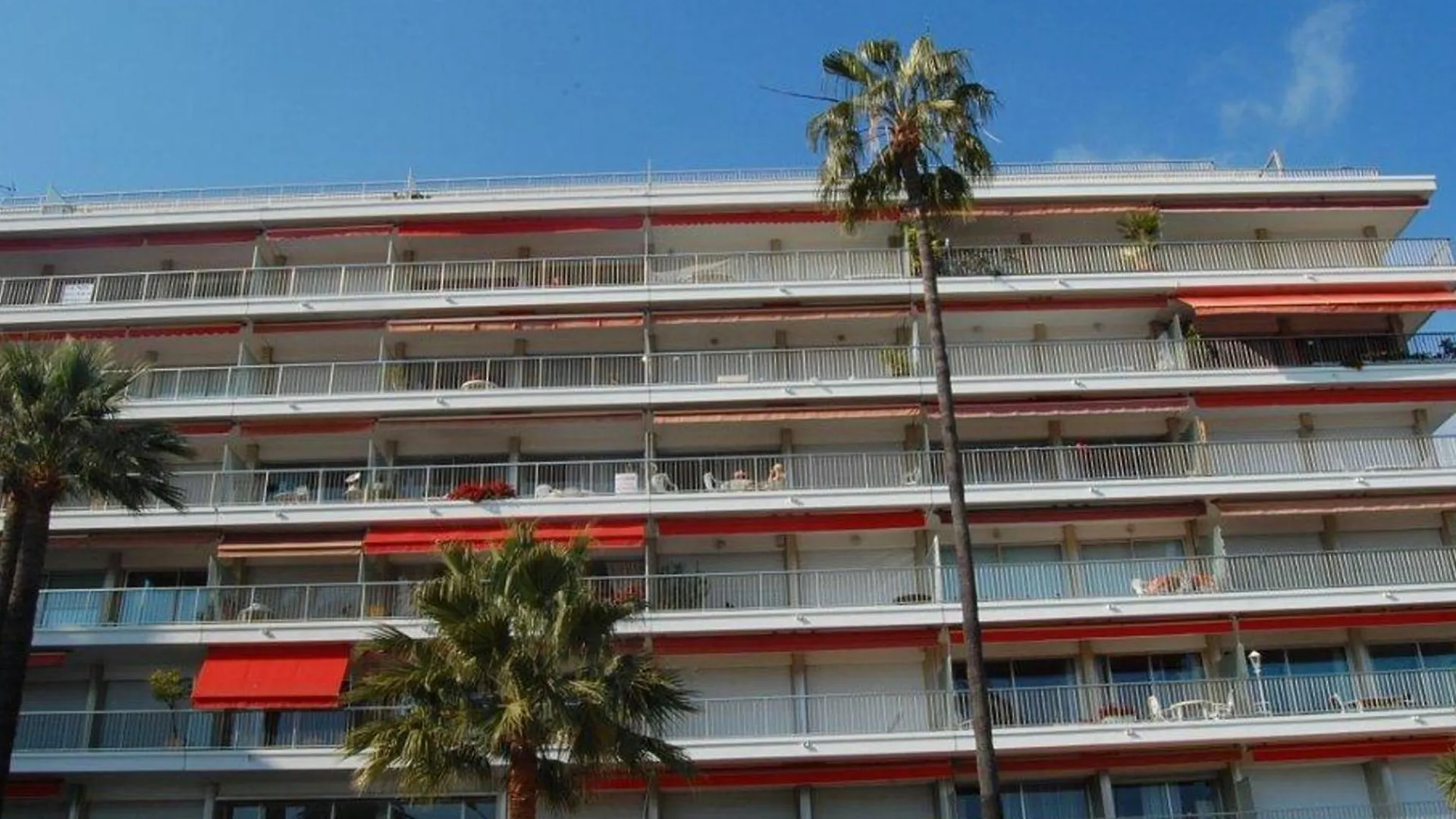 Lejlighed Menton: Charmant 3P Avec Terrasse, Parking, Proche Plages Et Centre - Fr-1-196-230 Frankrig